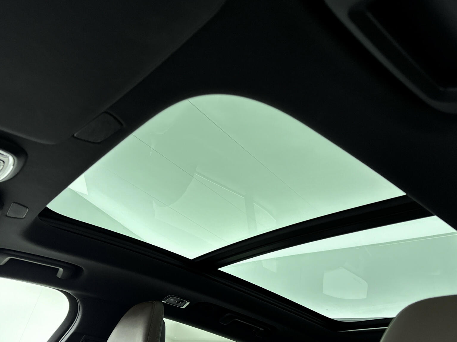 Volvo-XC90-6
