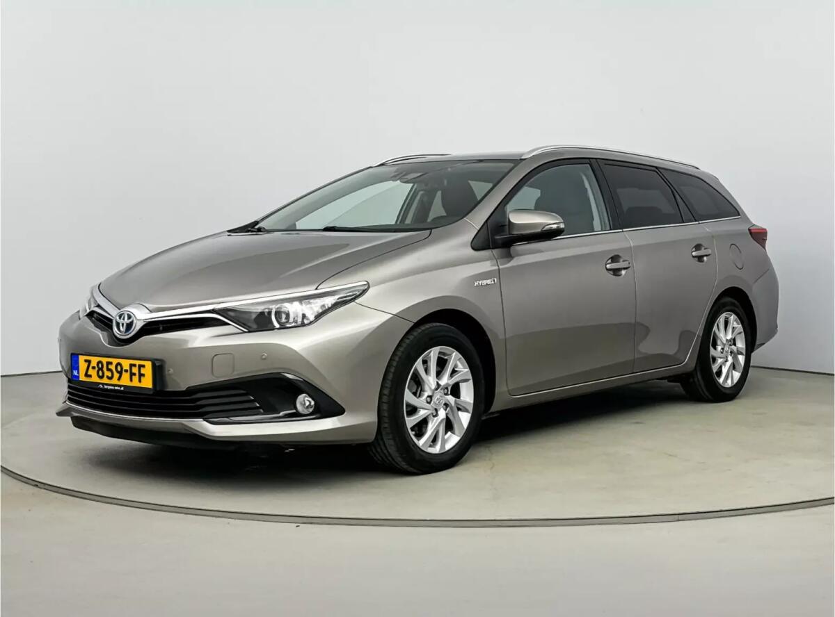 Toyota Auris-2024-08-28 15:02:11